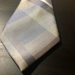 Plaid slim tie